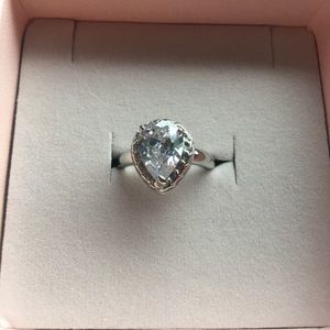 💍Teardrop shape diamond ring